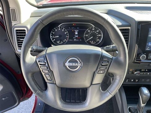 Used 2024 Nissan Frontier SL w/ Technology Package image 19