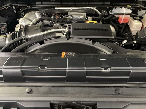 Used 2022 Chevrolet Silverado 2500 LTZ w/ LTZ Plus Package AWD/4WD image 36