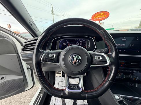 Used 2019 Volkswagen Jetta GLI image 22
