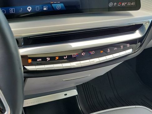 Certified 2024 Cadillac Lyriq Luxury AWD/4WD image 17