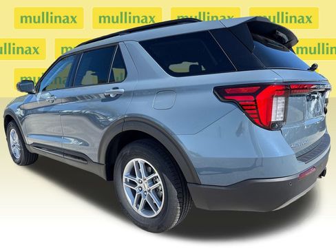 New 2026 Ford Explorer Active w/ Active Comfort Package image 4