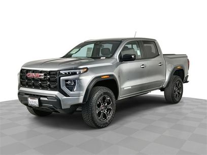 Used 2025 GMC Canyon Elevation
