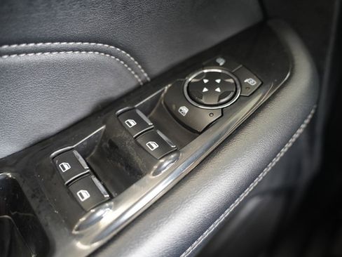 Used 2018 Ford Edge Titanium w/ Equipment Group 301A FWD image 28