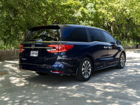 Used 2024 Honda Odyssey EX-L image 9