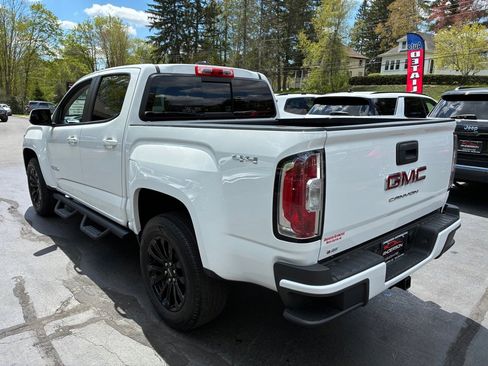 Used 2022 GMC Canyon Elevation w/ Elevation Premium Package AWD/4WD image 10
