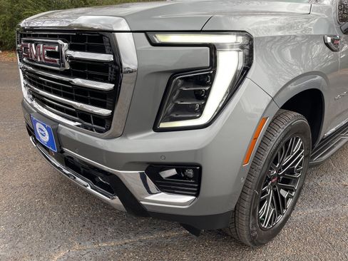 New 2026 GMC Yukon XL Elevation w/ Elevation Premium Package image 9