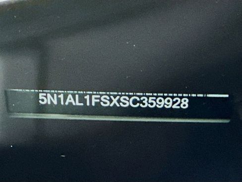 Certified 2025 INFINITI QX60 Luxe w/ Black Edition image 44