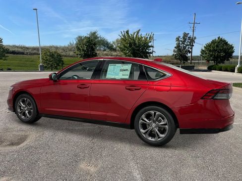 New 2025 Honda Accord EX-L image 2