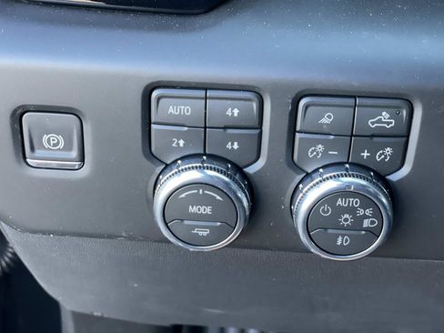 New 2026 GMC Sierra 1500 AT4 w/ AT4 Premium Package image 19