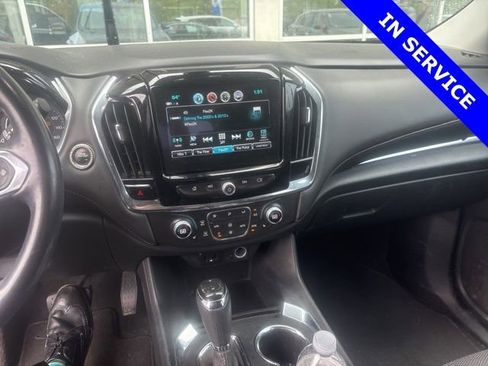 Used 2018 Chevrolet Traverse LT w/ LPO, Blackout Package AWD/4WD image 7