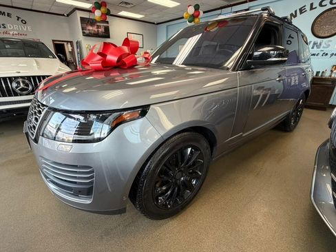 Used 2020 Land Rover Range Rover HSE image 4