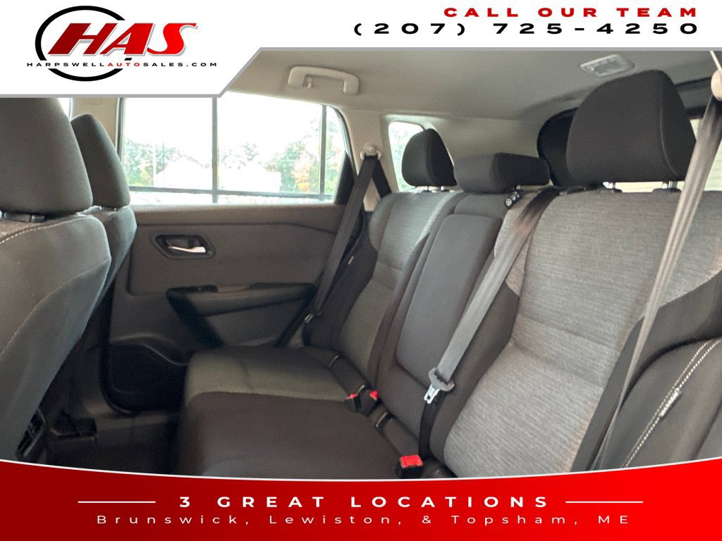 Used 2023 Nissan Rogue SV AWD/4WD image 10