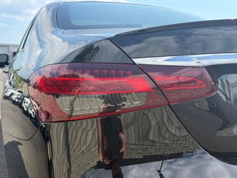 Used 2023 Mercedes-Benz E 350 4MATIC Sedan image 19
