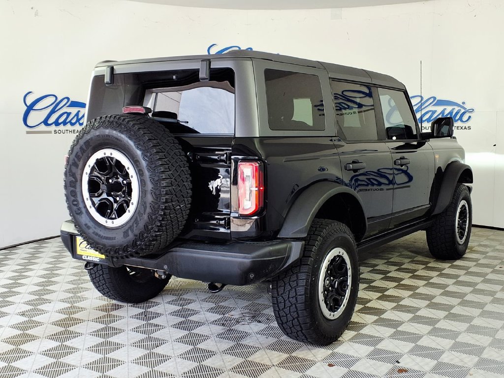 Used 2023 Ford Bronco Badlands w/ Sasquatch Package AWD/4WD image 6