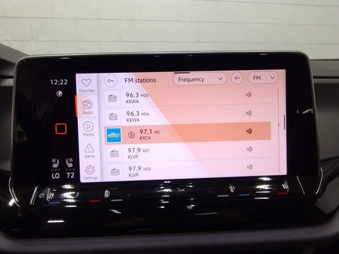 New 2025 Volkswagen Atlas Peak Edition SE image 33