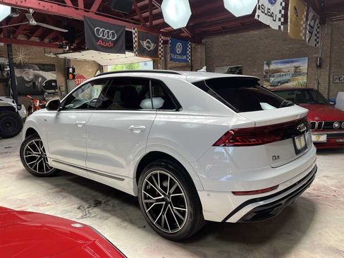 Used 2019 Audi Q8 Prestige w/ Year 1 Package AWD/4WD image 5