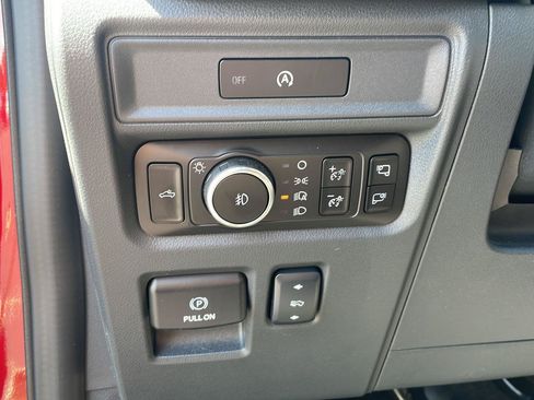 Used 2025 Ford F150 Platinum w/ Equipment Group 702A High AWD/4WD image 17