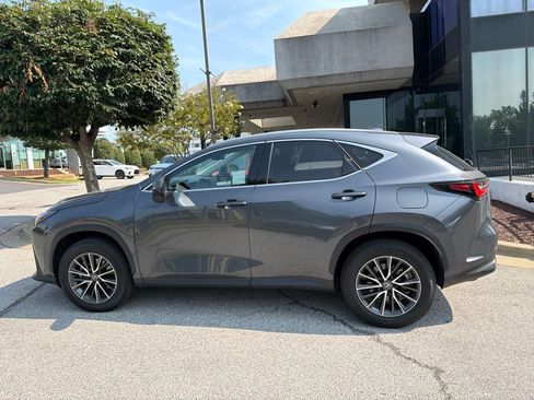 Used 2024 Lexus NX 350h AWD image 17