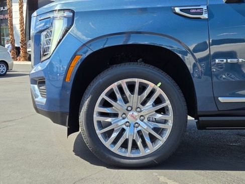 New 2026 GMC Yukon XL Denali w/ Sun & Power Step Package AWD/4WD image 5