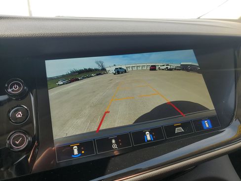 Used 2023 Buick Envision Avenir image 23