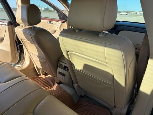 Used 2006 Cadillac DTS Performance image 21