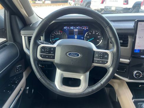 Used 2022 Ford Expedition XLT RWD image 21