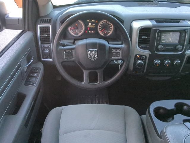 Used 2015 RAM 1500 Classic SLT AWD/4WD image 7