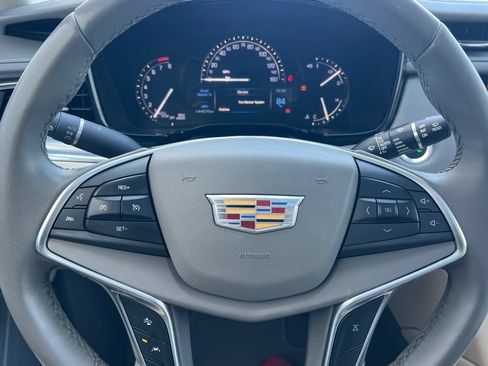 Used 2018 Cadillac XT5 Premium Luxury AWD/4WD image 21