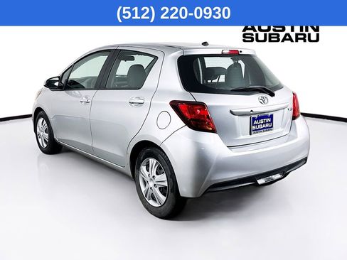 Used 2016 Toyota Yaris L image 5