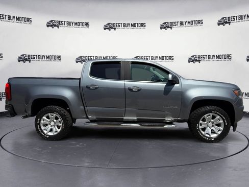 Used 2018 Chevrolet Colorado LT w/ LT Convenience Package RWD image 9