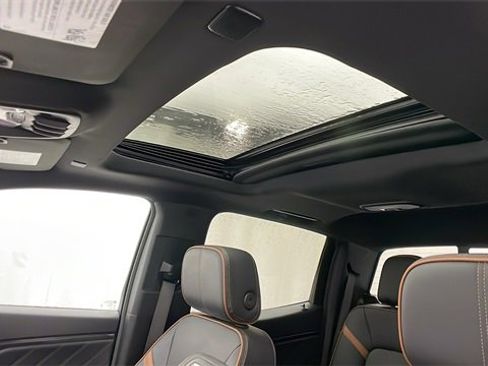 Used 2023 GMC Canyon AT4 w/ AT4 Premium Package image 27