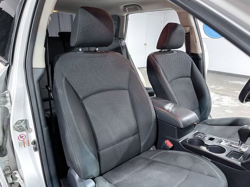 Used 2019 Subaru Outback 2.5i Premium image 16