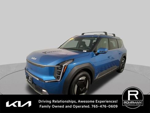 Used 2024 Kia EV9 Wind AWD/4WD image 11