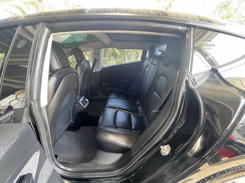 Used 2018 Tesla Model 3 Long Range RWD image 10