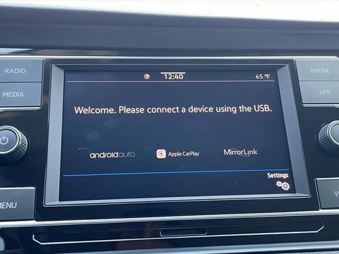 Used 2023 Volkswagen Jetta SE image 17