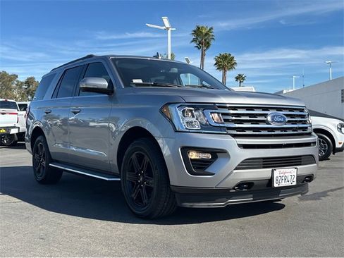 Certified 2021 Ford Expedition XLT image 3