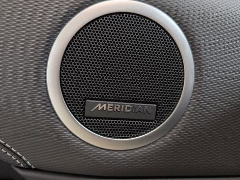 Used 2022 Land Rover Discovery S R-Dynamic image 24