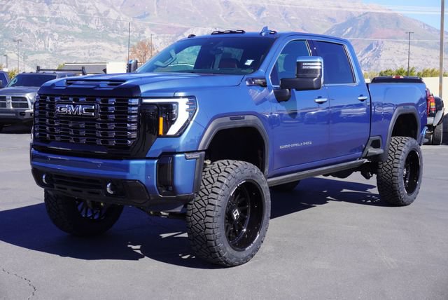 Used 2026 GMC Sierra 3500 Denali Ultimate AWD/4WD image 1