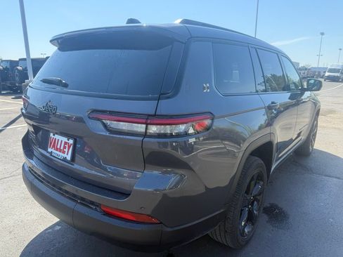 Used 2024 Jeep Grand Cherokee L Altitude AWD/4WD image 7