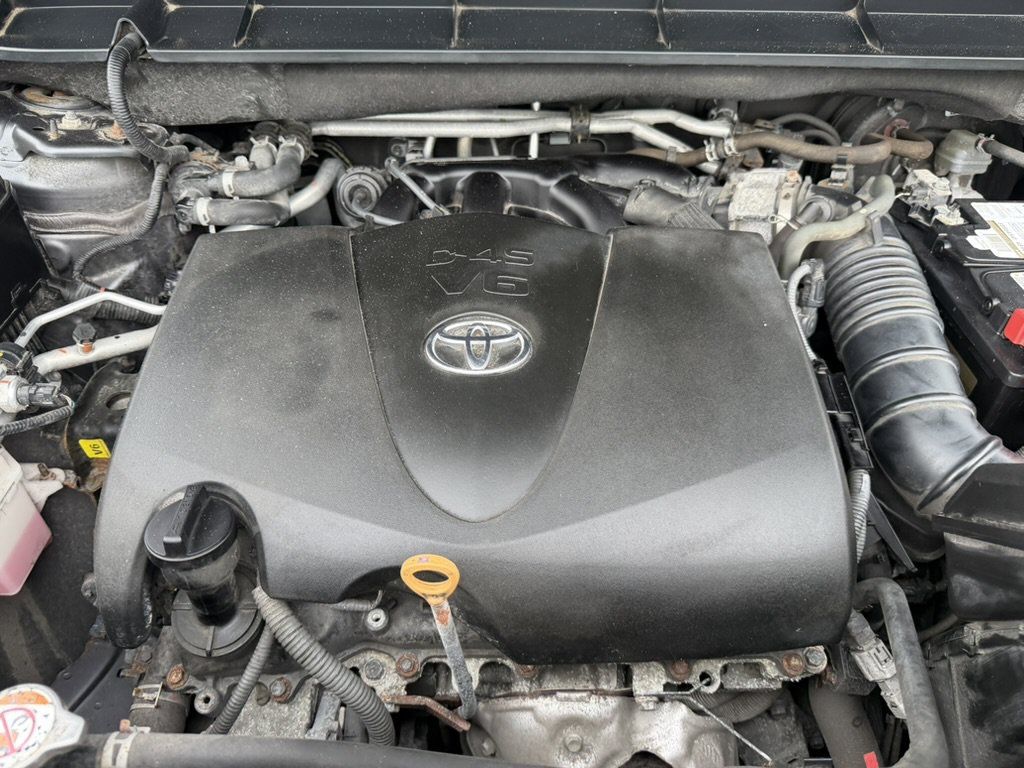 Used 2021 Toyota Highlander Limited AWD/4WD image 34