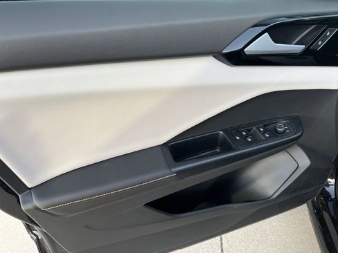 Certified 2025 Volkswagen Taos S image 13