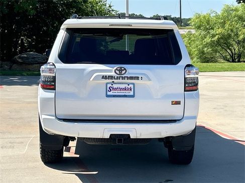 Used 2023 Toyota 4Runner 40th Anniversary SE image 7