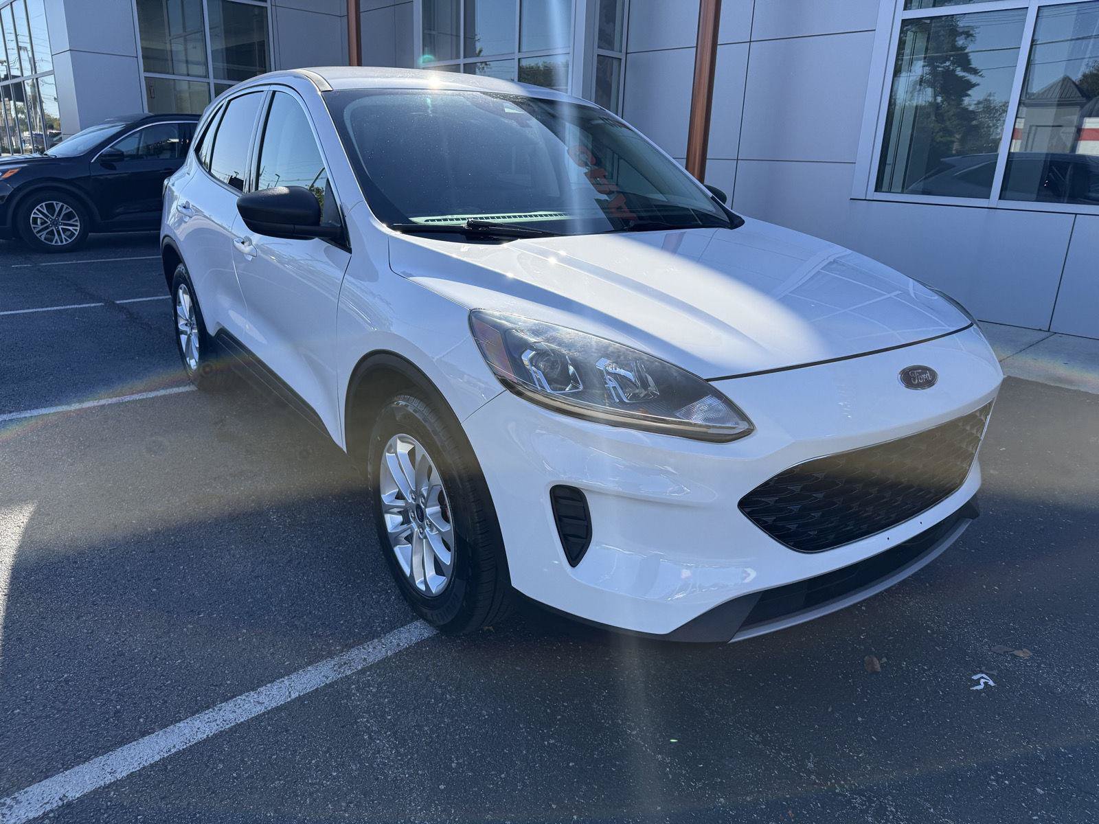 Used 2022 Ford Escape SE FWD image 10