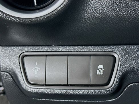 Used 2024 Kia Forte LXS image 15