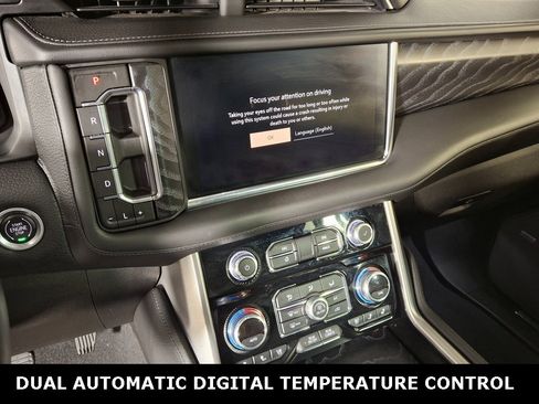 Used 2022 GMC Yukon Denali w/ Max Trailering Package image 18