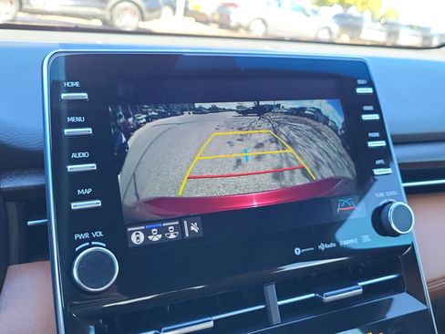 Used 2020 Toyota Avalon Limited w/ Advanced Safety Package image 22