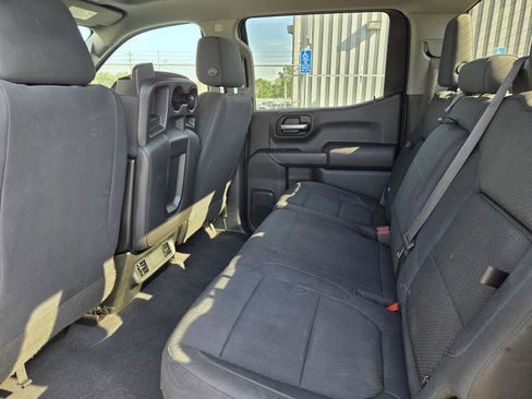 Used 2019 Chevrolet Silverado 1500 Custom Trail Boss w/ Custom Convenience Package image 22