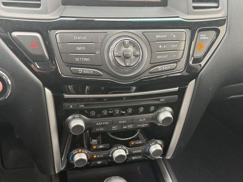 Used 2015 Nissan Pathfinder SV w/ Trailer Tow Package image 23