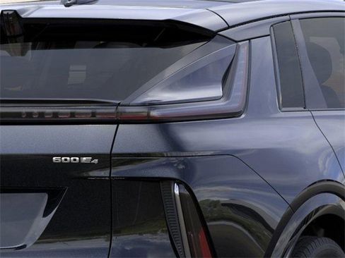 New 2026 Cadillac Lyriq Signature Sport image 11