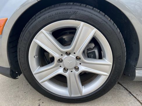 Used 2011 Mercedes-Benz C 300 Sedan image 30